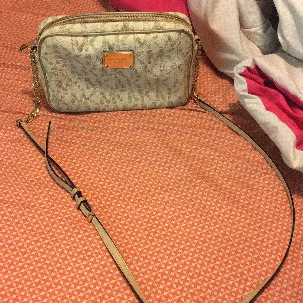 Michael kors purse